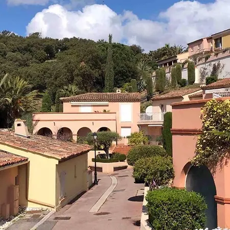 Maison 2 Chambres Vue Sur Le Golf - Piscine * Sainte-Maxime